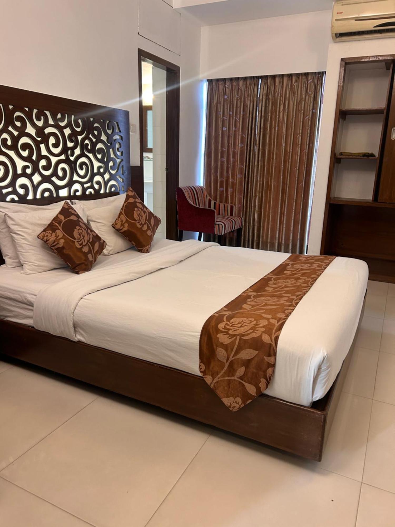 La Vista Hotel ซิลเฮติ ภายนอก รูปภาพ