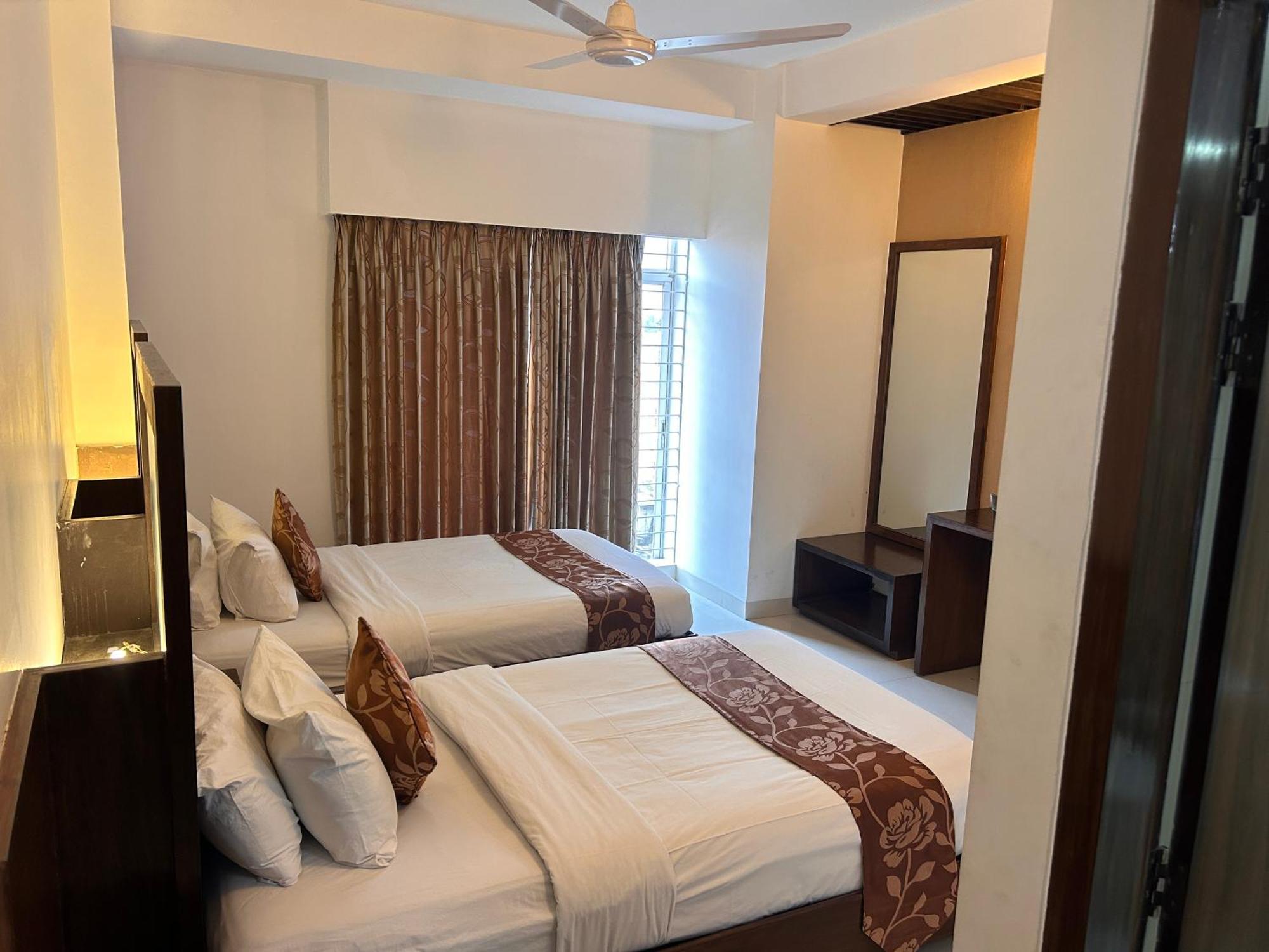 La Vista Hotel ซิลเฮติ ภายนอก รูปภาพ