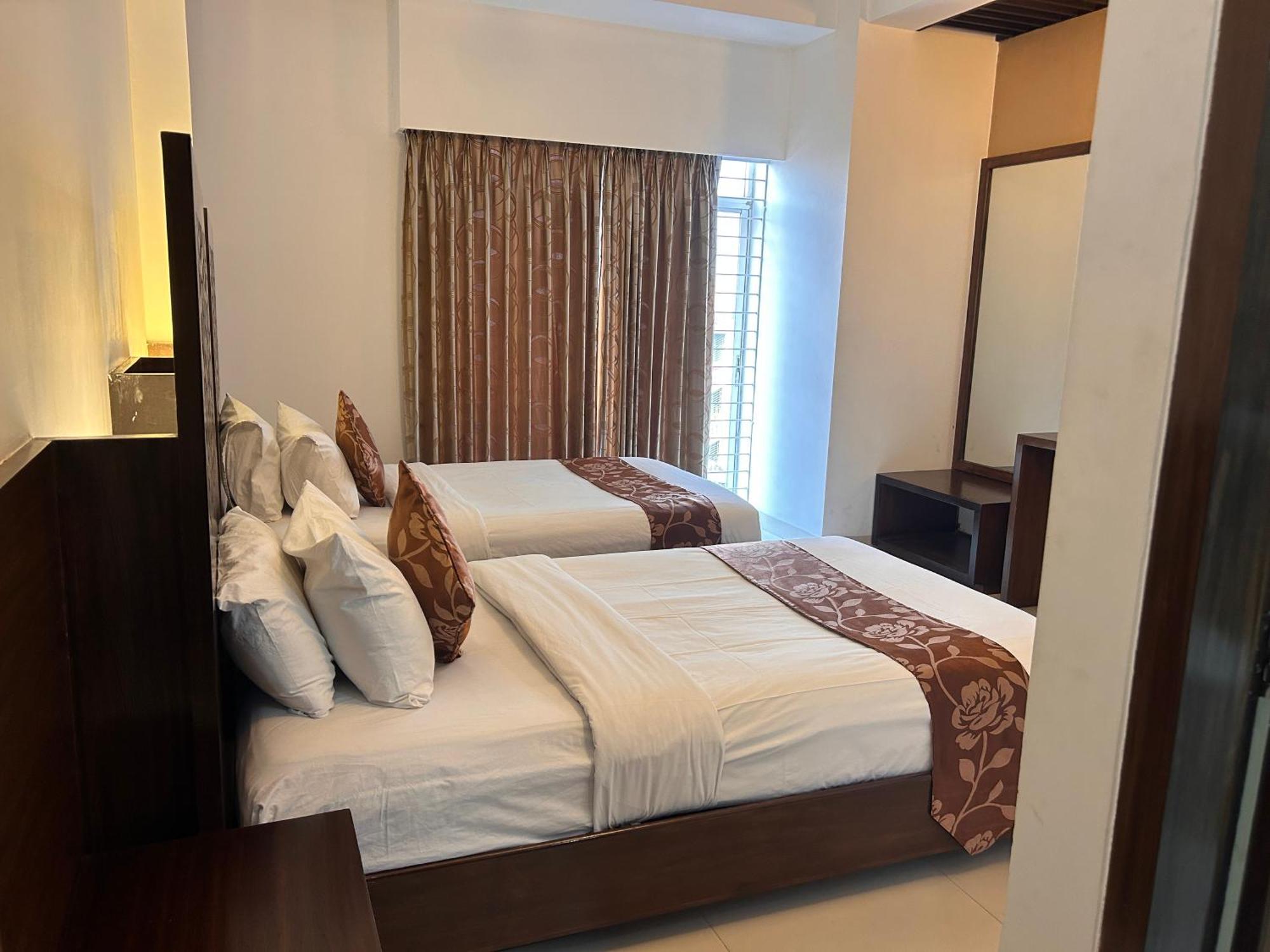 La Vista Hotel ซิลเฮติ ภายนอก รูปภาพ