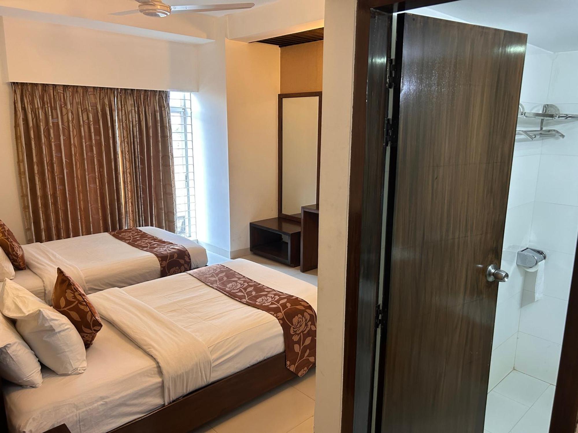 La Vista Hotel ซิลเฮติ ภายนอก รูปภาพ
