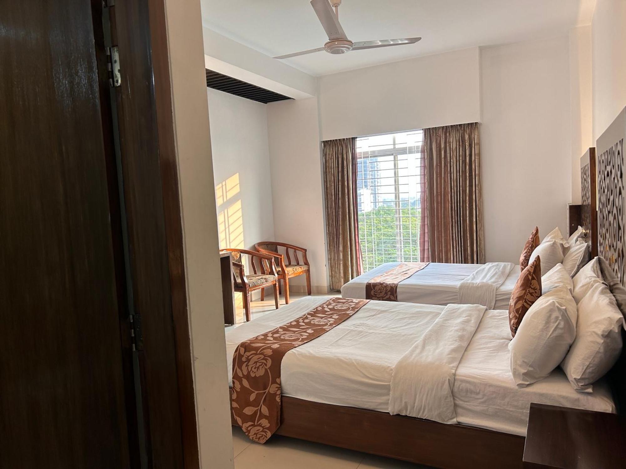 La Vista Hotel ซิลเฮติ ภายนอก รูปภาพ